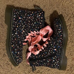 💐Floral Canvas Dr Marten Boots💐